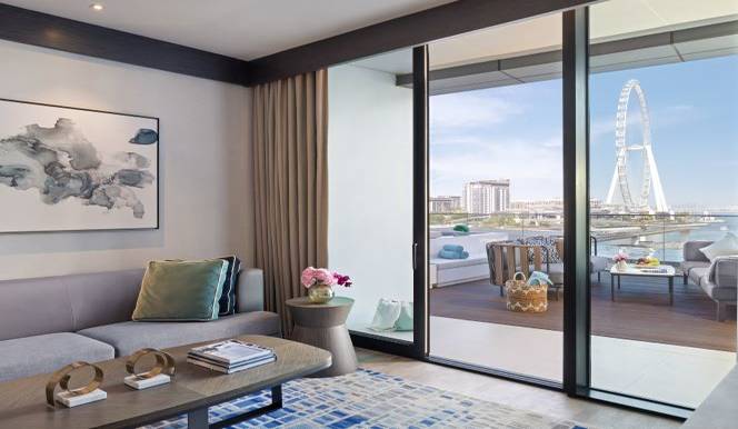 Two Bedrooms Jacuzzi Pool Sea View Suite with Balcony