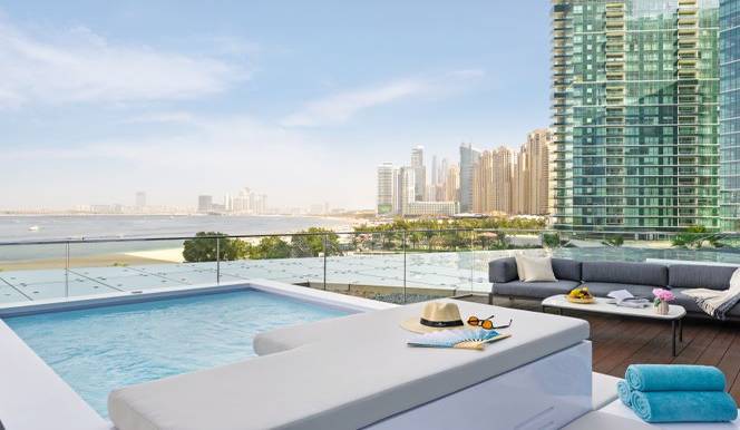 Two Bedrooms Jacuzzi Pool Sea View Suite with Balcony