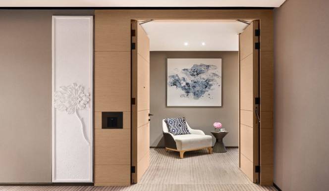 Two Bedrooms Jacuzzi Pool Sea View Suite with Balcony