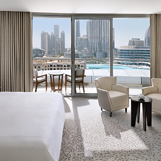 Tower Suite Fountain View, Lounge Access