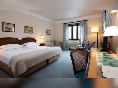 Lisboa Room Rate: 193 EUR per night