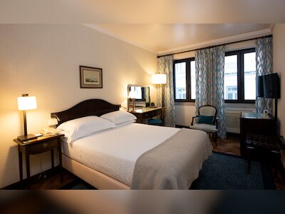 Petite Room Rate: 173 EUR per night